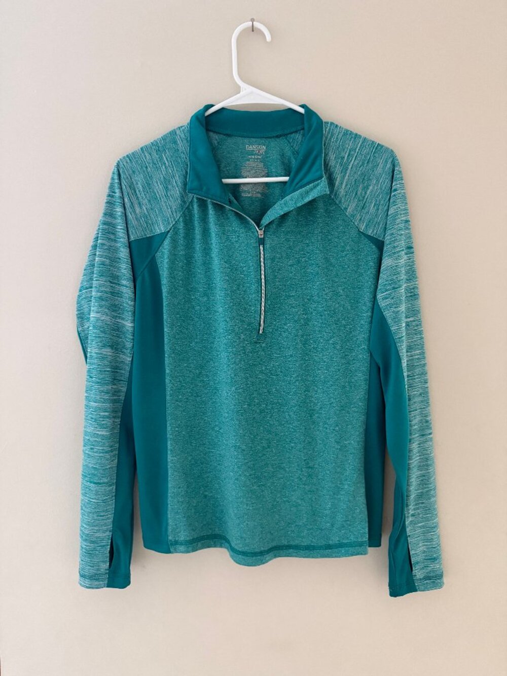 VERY NICE DANSKIN NOW GREEN ATHLETIC JACKET - SEMI FITTED - SIZE LARGE B